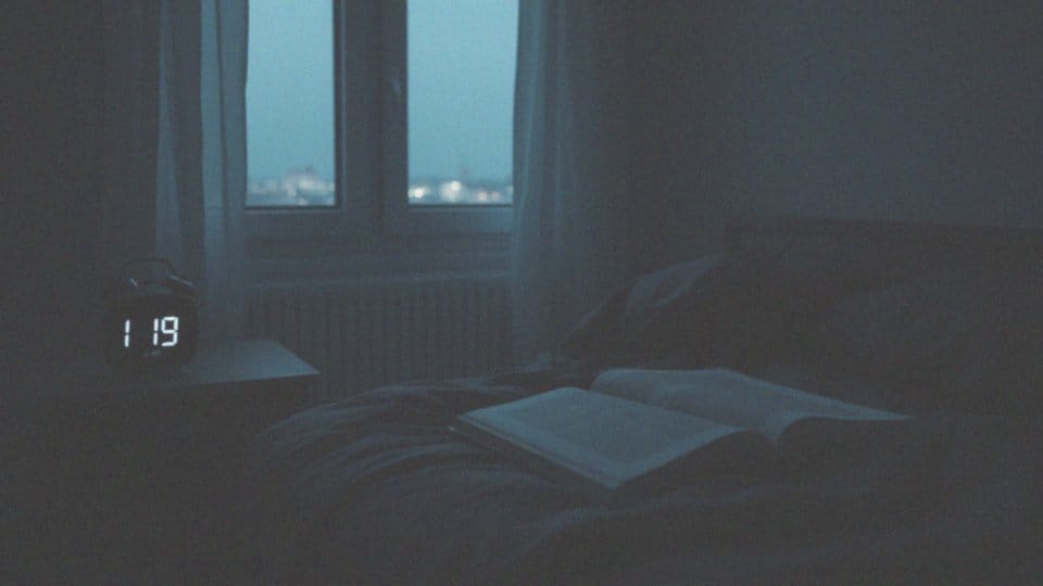 Jak chroniczne budzenie się w nocy wpływa na jakość życia?