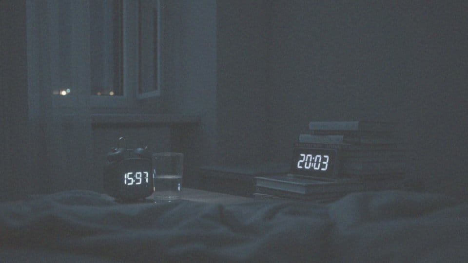 Czy budzenie się o 2 w nocy może wskazywać na problemy zdrowotne?