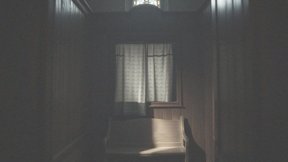 Jak przygotować się do spowiedzi? Praktyczny poradnik dla katolików